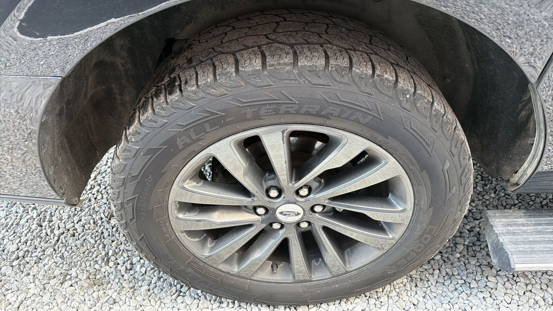 Used 2021 Ford Expedition Max Limited image 6