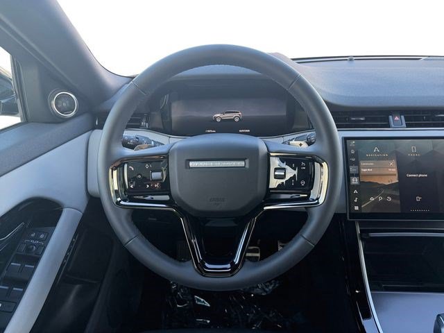 Used 2026 Land Rover Range Rover Evoque Dynamic SE AWD/4WD image 13