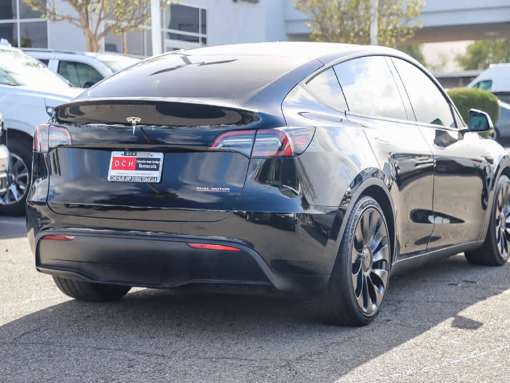 Used 2023 Tesla Model Y Performance AWD/4WD image 4