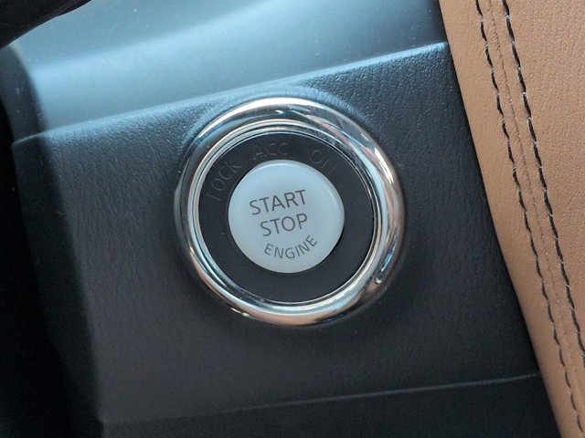 Used 2024 INFINITI QX80 Sensory AWD/4WD image 30