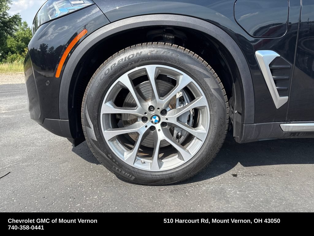 Used 2026 BMW X5 xDrive50e AWD/4WD image 22