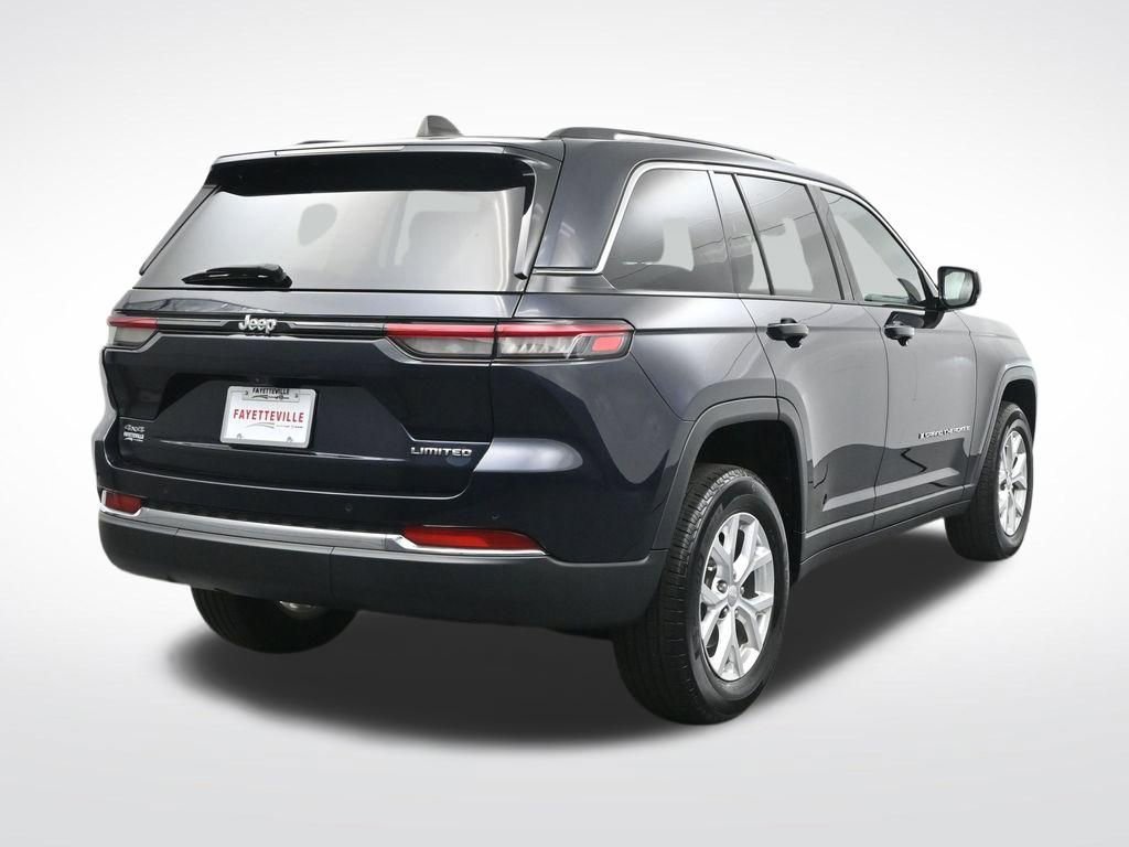 Used 2023 Jeep Grand Cherokee Limited AWD/4WD image 5