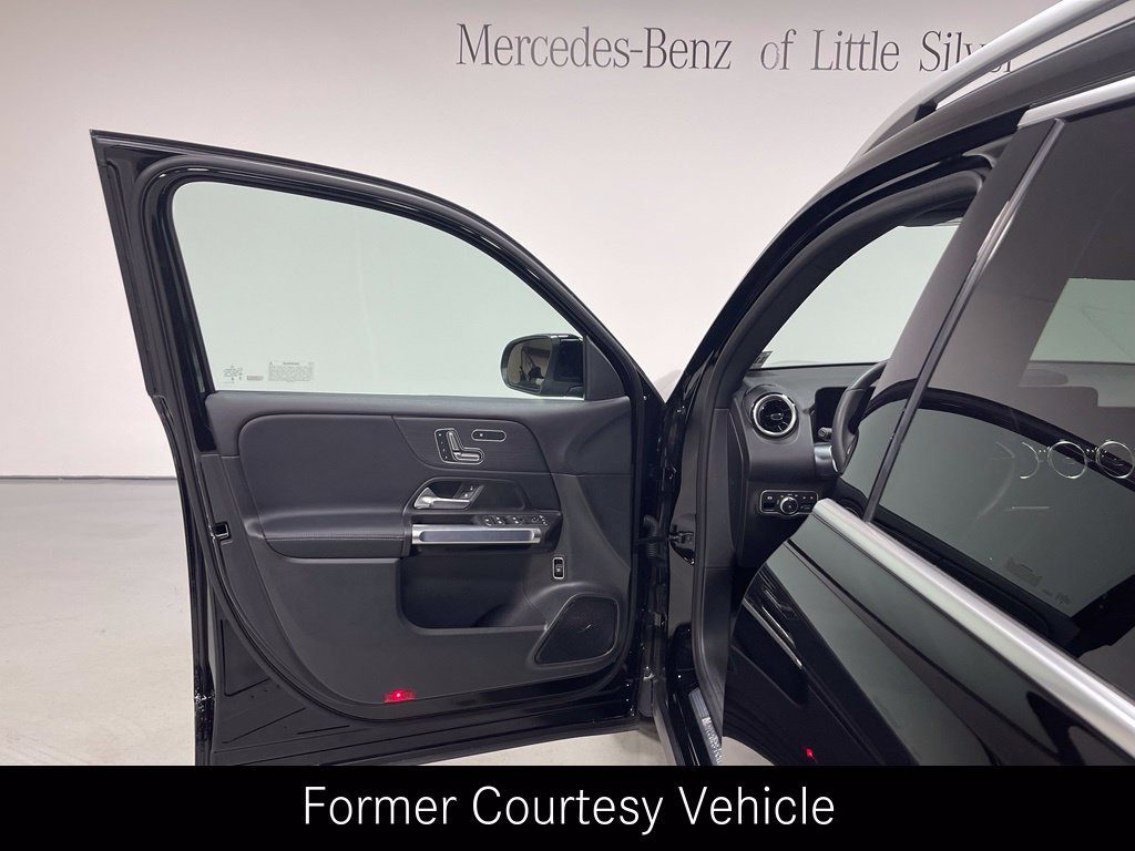 Used 2026 Mercedes-Benz GLB 250 4MATIC image 17