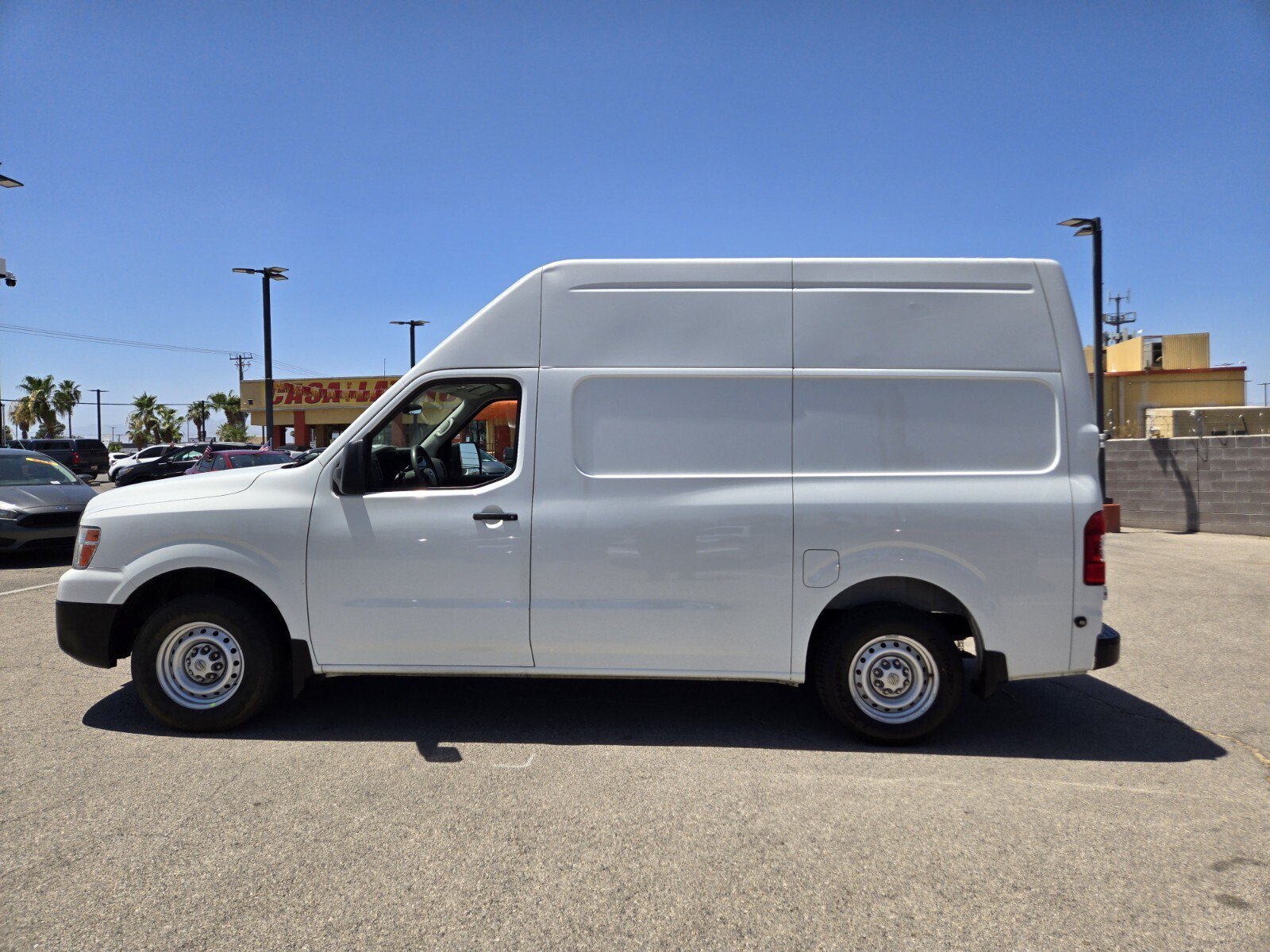 Used 2018 Nissan NV 2500 S RWD image 2