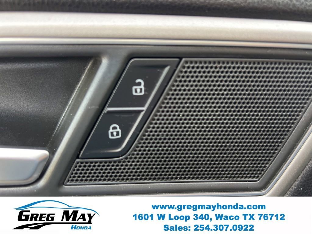 Used 2019 Volkswagen Atlas SE FWD image 26