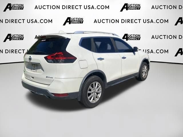 Used 2018 Nissan Rogue SV AWD/4WD image 11