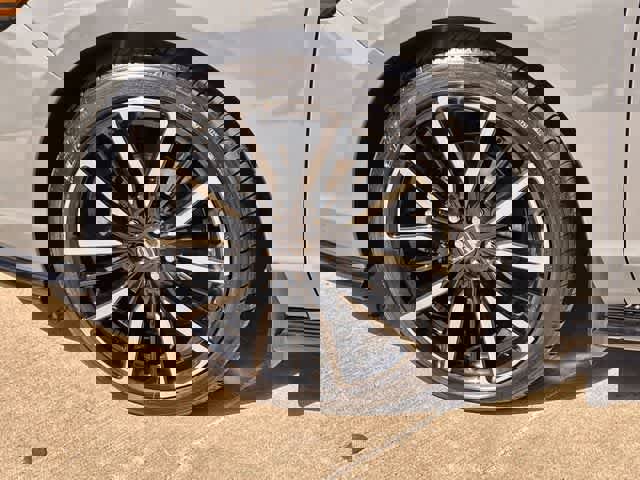 Certified 2025 Honda Accord Touring image 9