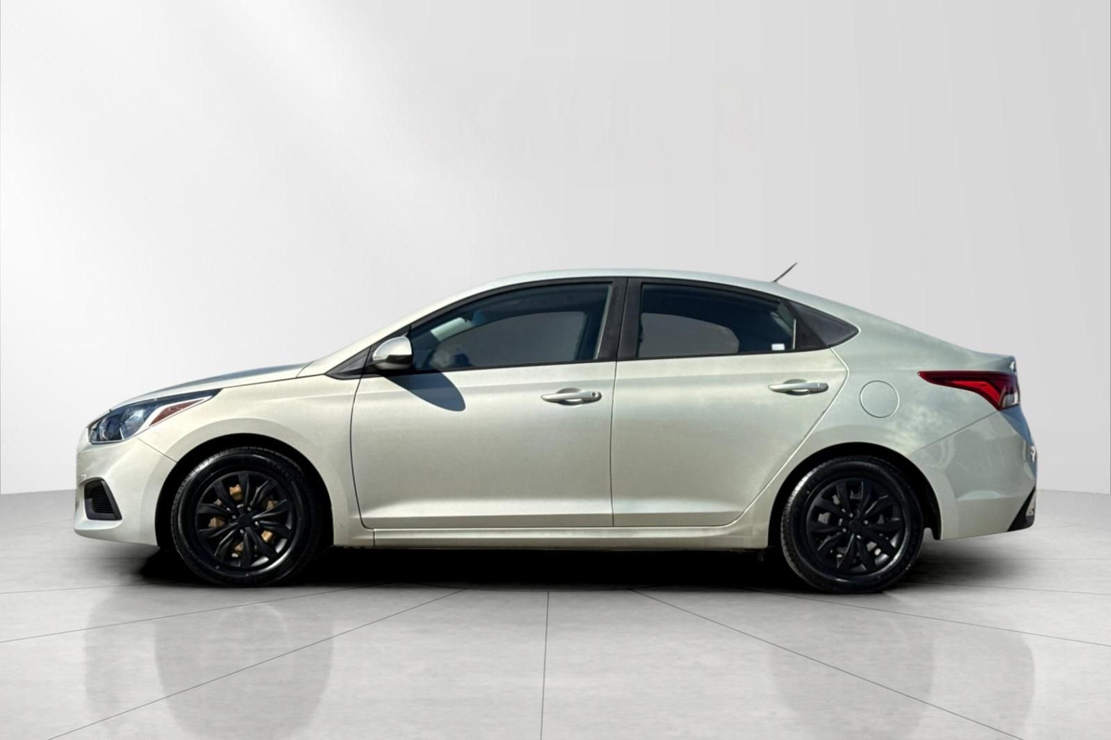 Used 2018 Hyundai Accent SE image 6