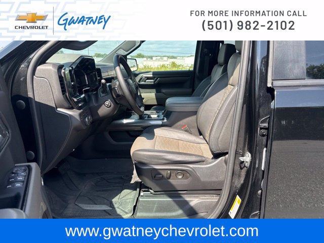 Used 2024 Chevrolet Silverado 1500 ZR2 w/ Technology Package AWD/4WD image 30