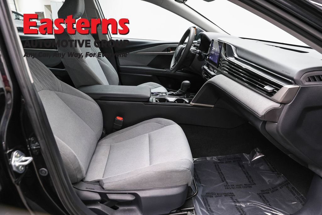 Used 2025 Toyota Camry LE FWD image 23