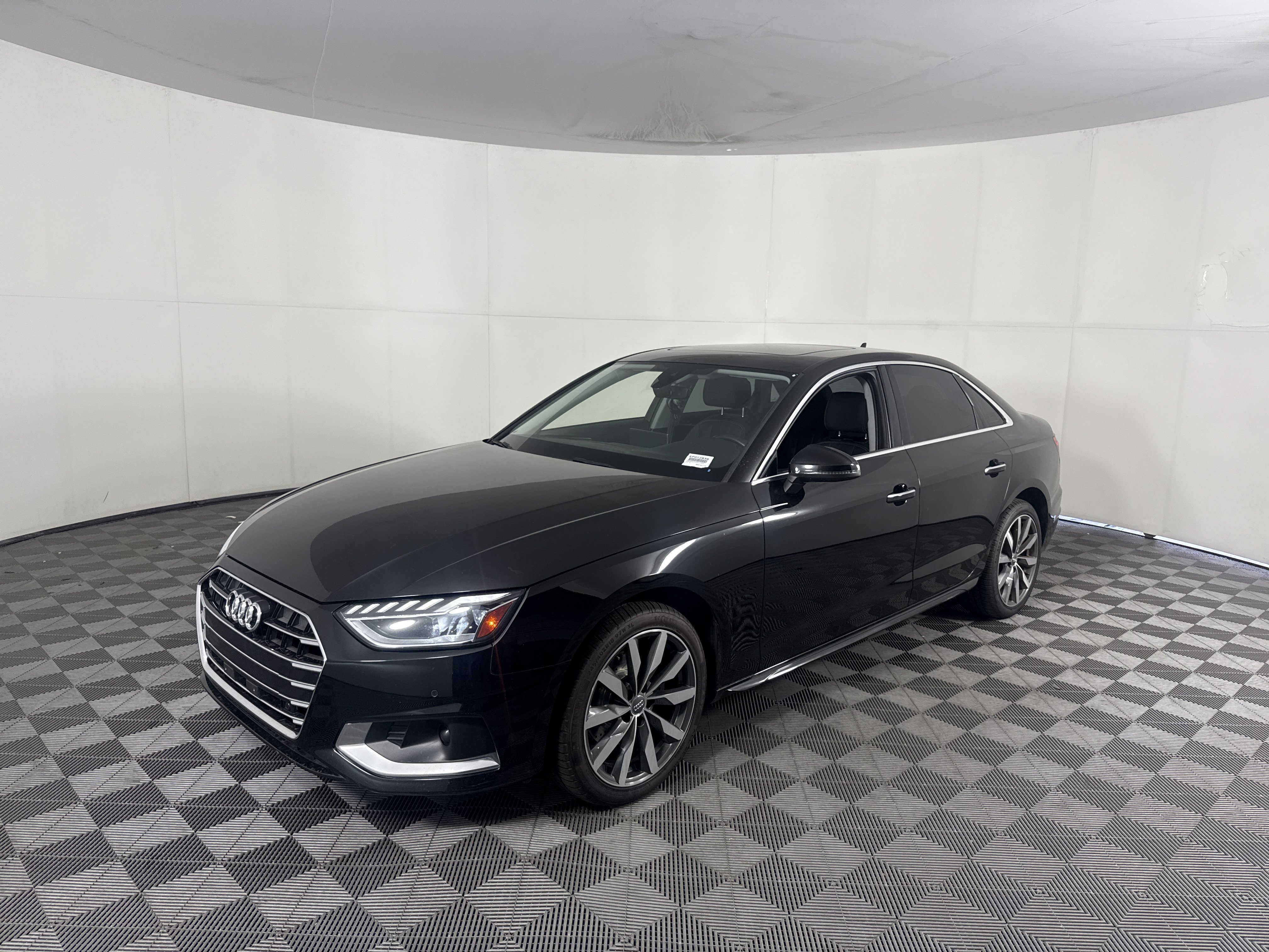 Used 2020 Audi A4 2.0T Premium Plus w/ Premium Plus Package FWD image 8
