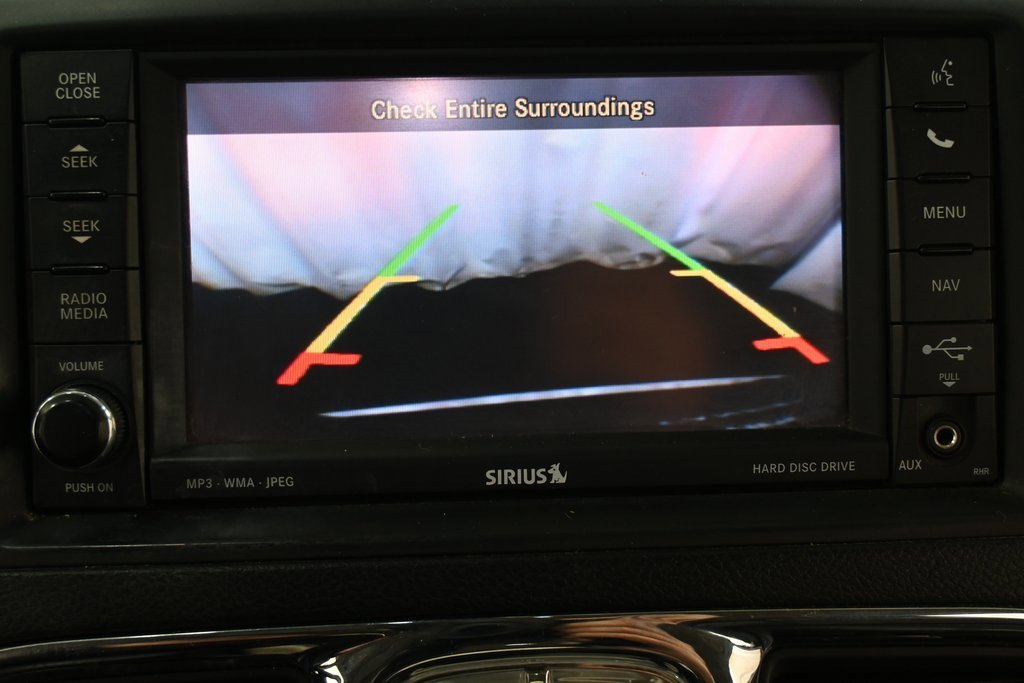 Used 2013 Chrysler Town & Country Touring image 31