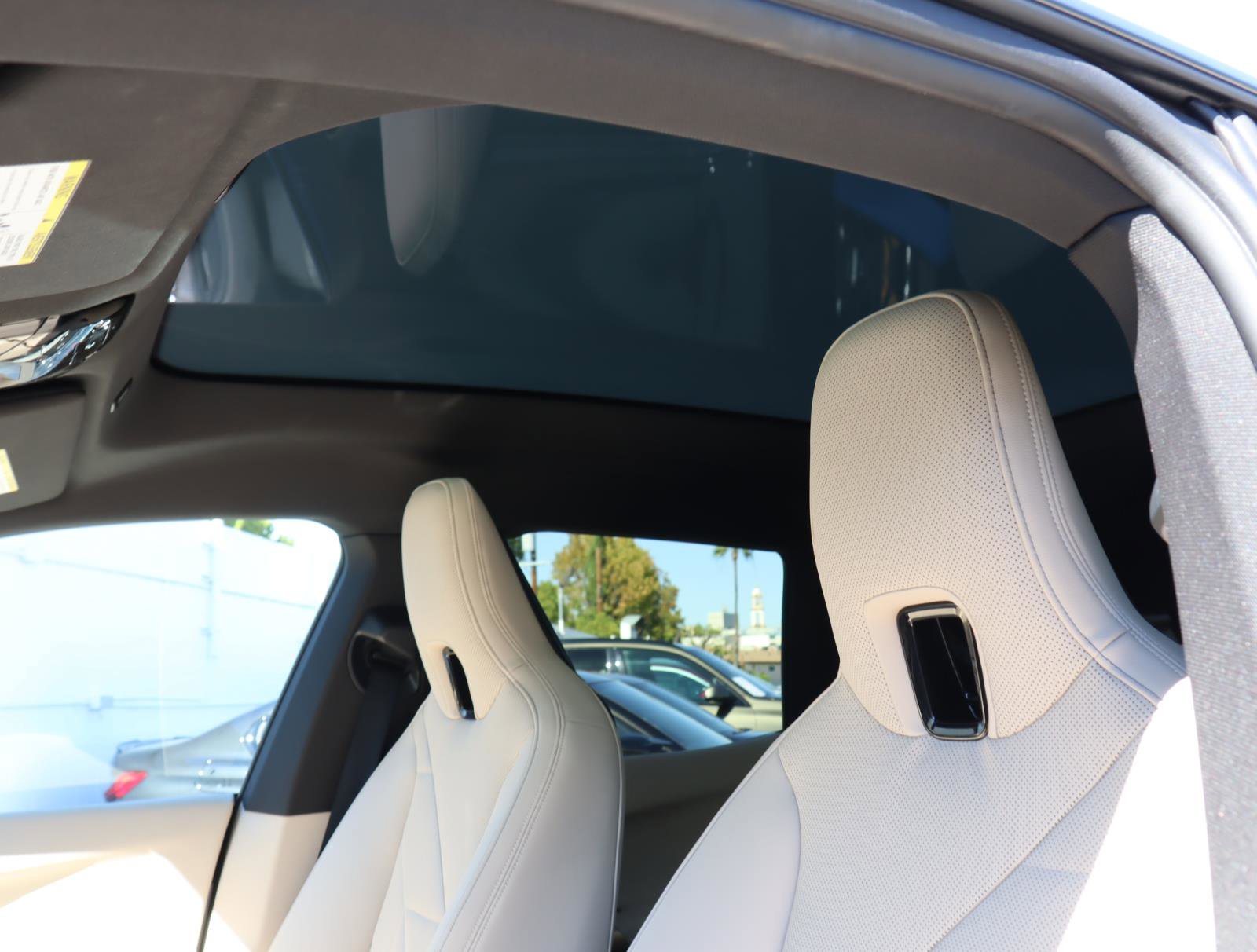 Used 2025 BMW iX xDrive50 w/ Convenience Package image 18