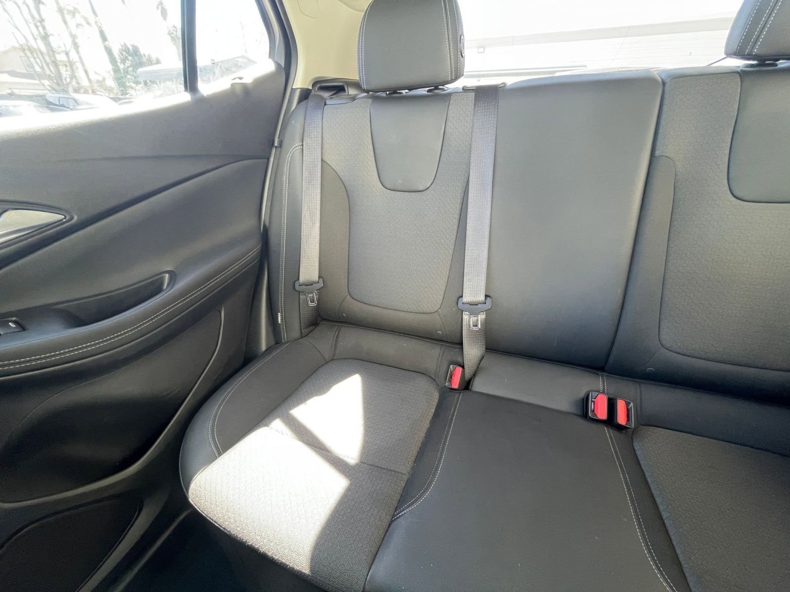 Used 2025 Buick Encore GX Preferred image 39