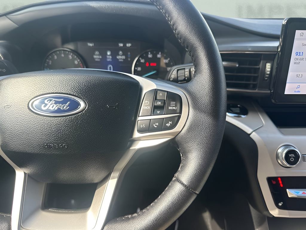 Used 2024 Ford Explorer XLT w/ Equipment Group 202A image 16