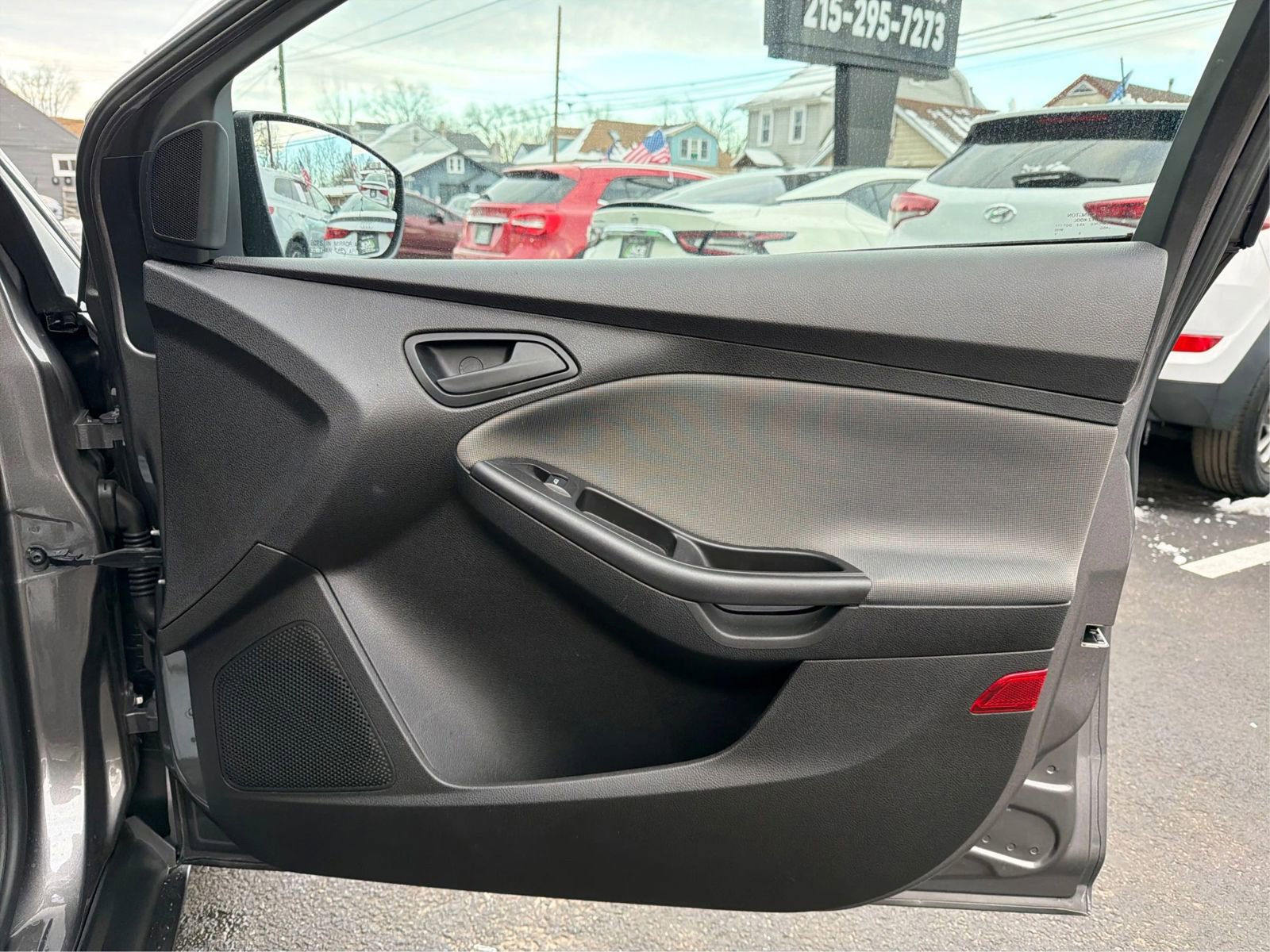 Used 2014 Ford Focus S image 20