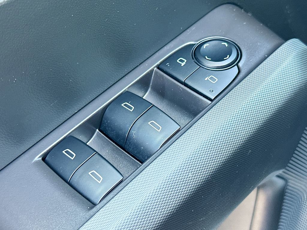 Certified 2025 Chevrolet Colorado W/T w/ WT Custom Package image 18