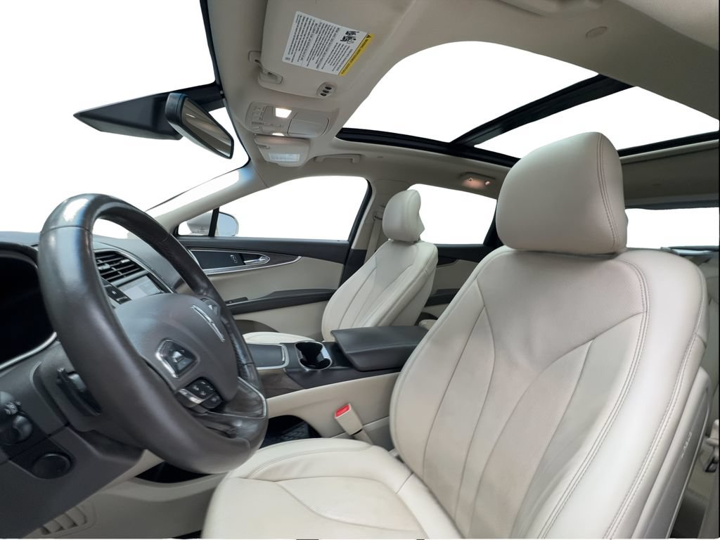 Used 2017 Lincoln MKX Reserve w/ Driver Assistance Package AWD/4WD image 19
