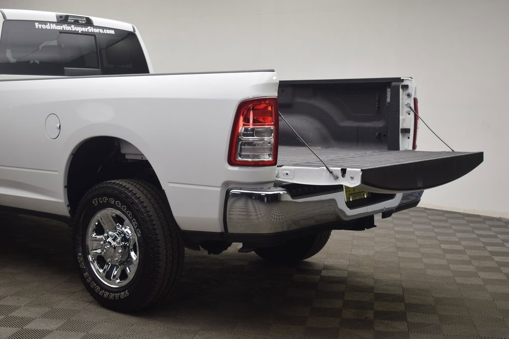 Used 2024 RAM 2500 Tradesman w/ Chrome Appearance Group image 30