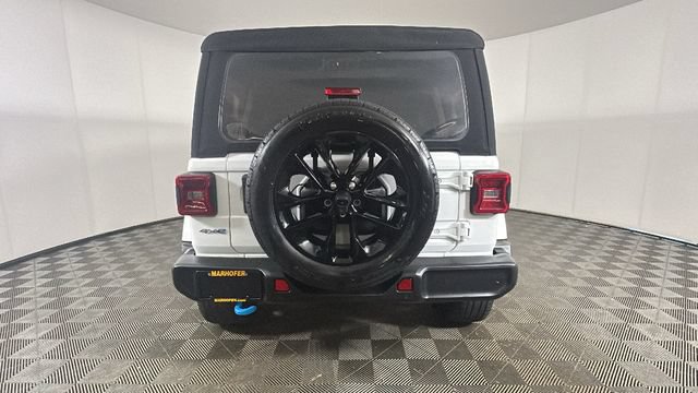 Used 2024 Jeep Wrangler Unlimited Sahara w/ Safety Group AWD/4WD image 4