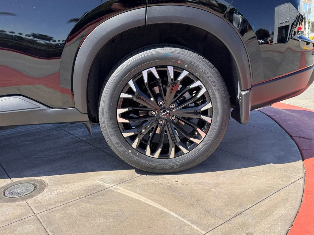 New 2026 Nissan Rogue Dark Armor image 8