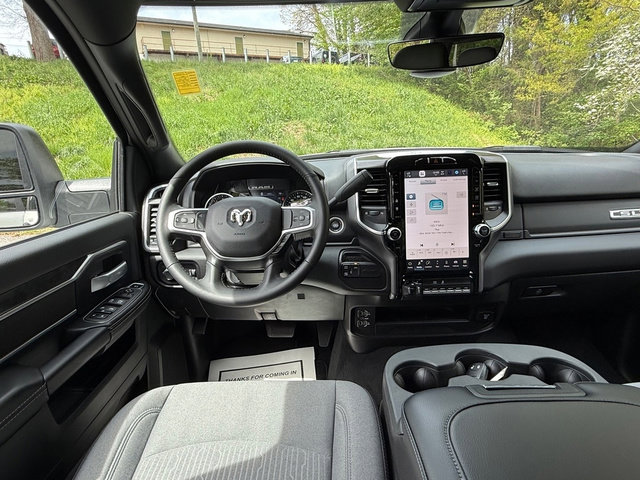 Used 2024 RAM 5500 SLT w/ Quick Order Package 27G SLT image 10