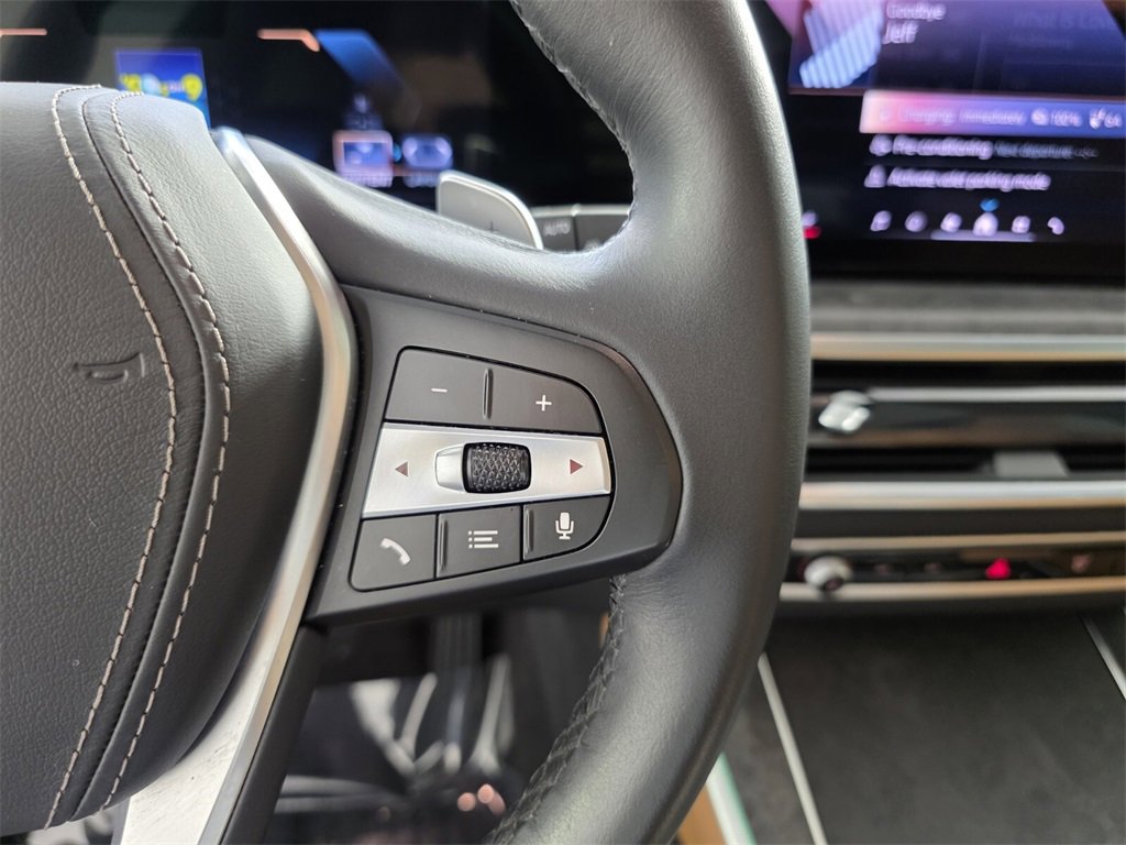 Used 2025 BMW X5 xDrive50e w/ Parking Assistance Package image 20