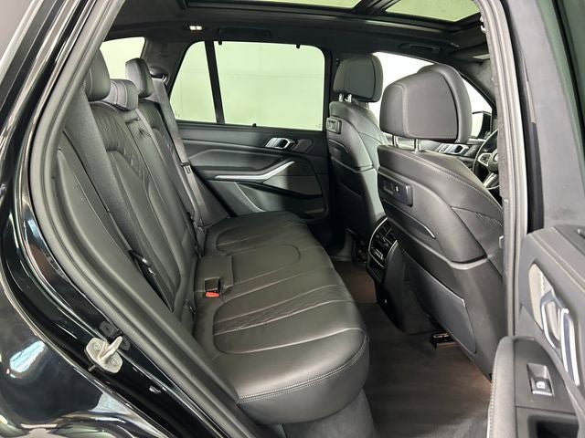 Used 2022 BMW X5 M50i w/ Executive Package AWD/4WD image 27