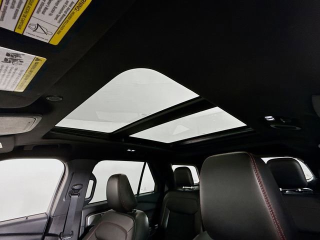 Certified 2023 Ford Explorer ST-Line w/ Class IV Trailer Tow Package image 23