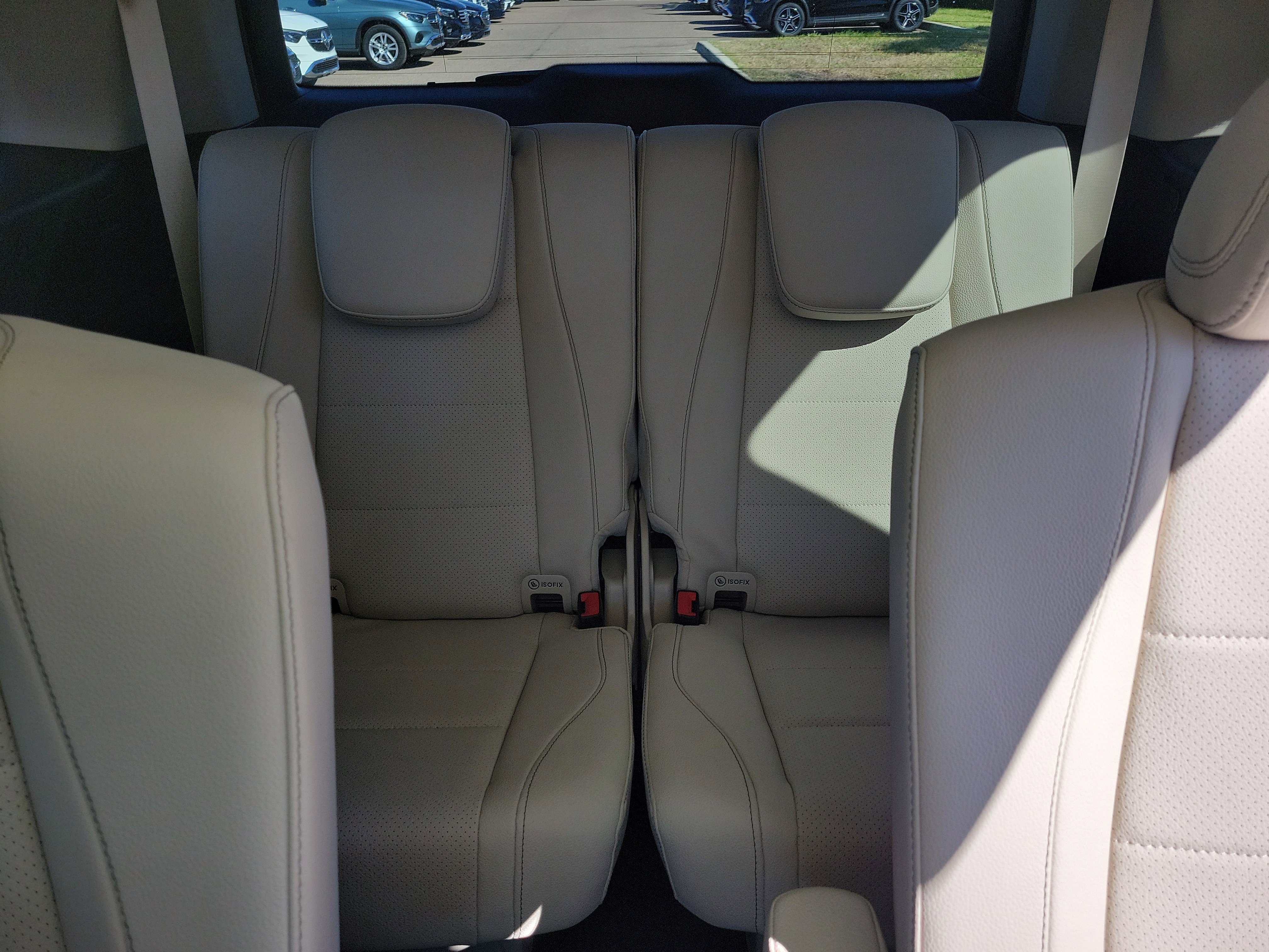 Certified 2026 Mercedes-Benz GLS 450 4MATIC image 15