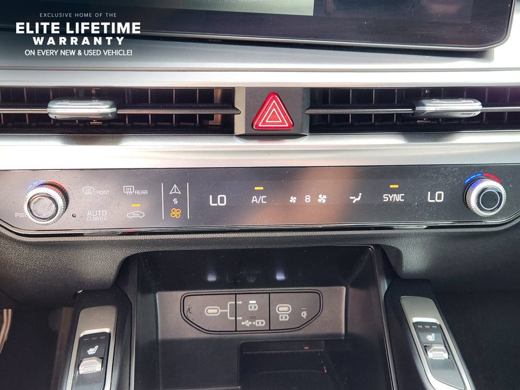 Certified 2026 Kia Sorento S FWD image 17