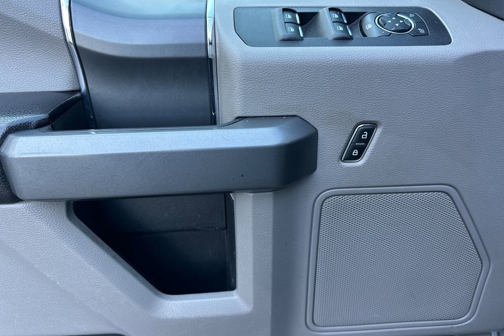 Used 2018 Ford F150 XLT w/ Equipment Group 302A Luxury image 11