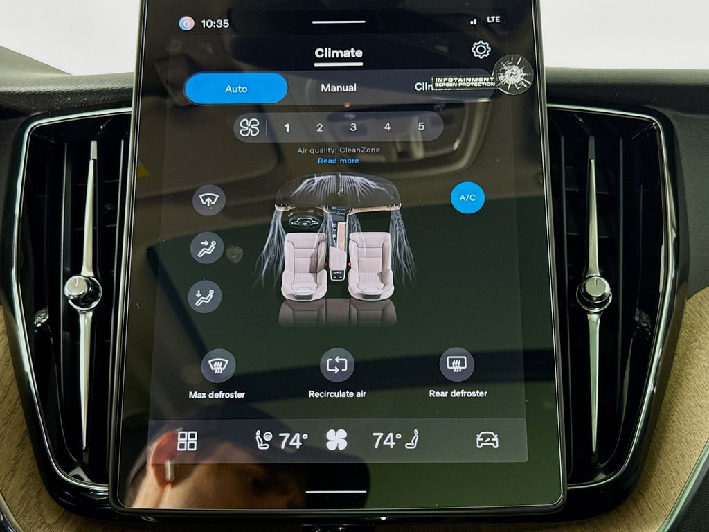 New 2026 Volvo XC60 B5 Core image 16