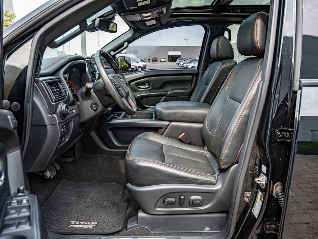 Used 2022 Nissan Titan PRO-4X w/ Pro-4x Convenience Package AWD/4WD image 34