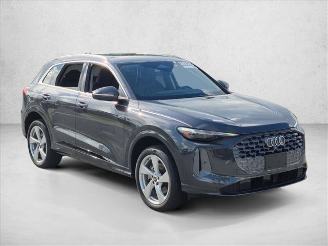 Certified 2025 Audi Q5 Premium w/ Premium Plus AWD/4WD image 3