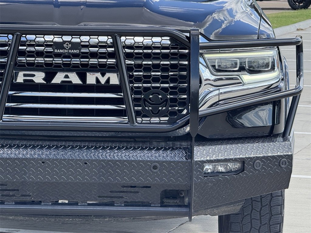 Used 2022 RAM 1500 Limited w/ Body Color Bumper Group image 11