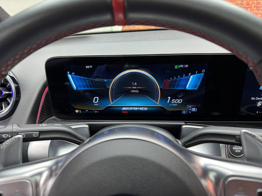 Certified 2022 Mercedes-Benz GLB 35 AMG 4MATIC image 17