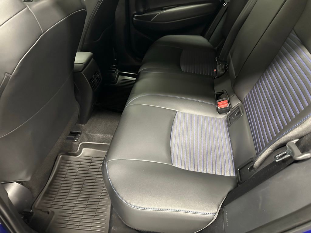 Used 2025 Toyota Corolla Cross XSE w/ Convenience Package image 45