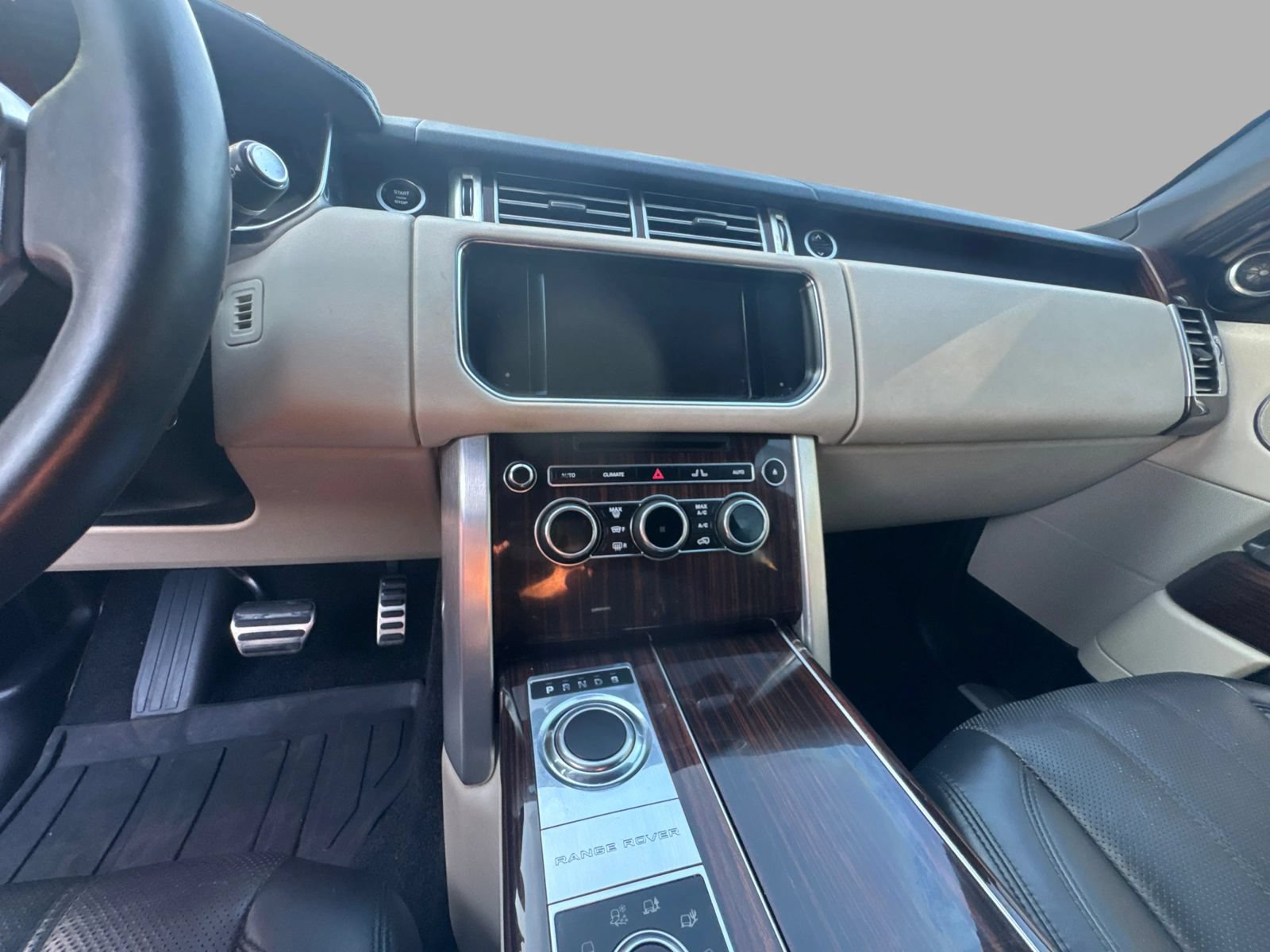 Used 2015 Land Rover Range Rover Supercharged AWD/4WD image 15