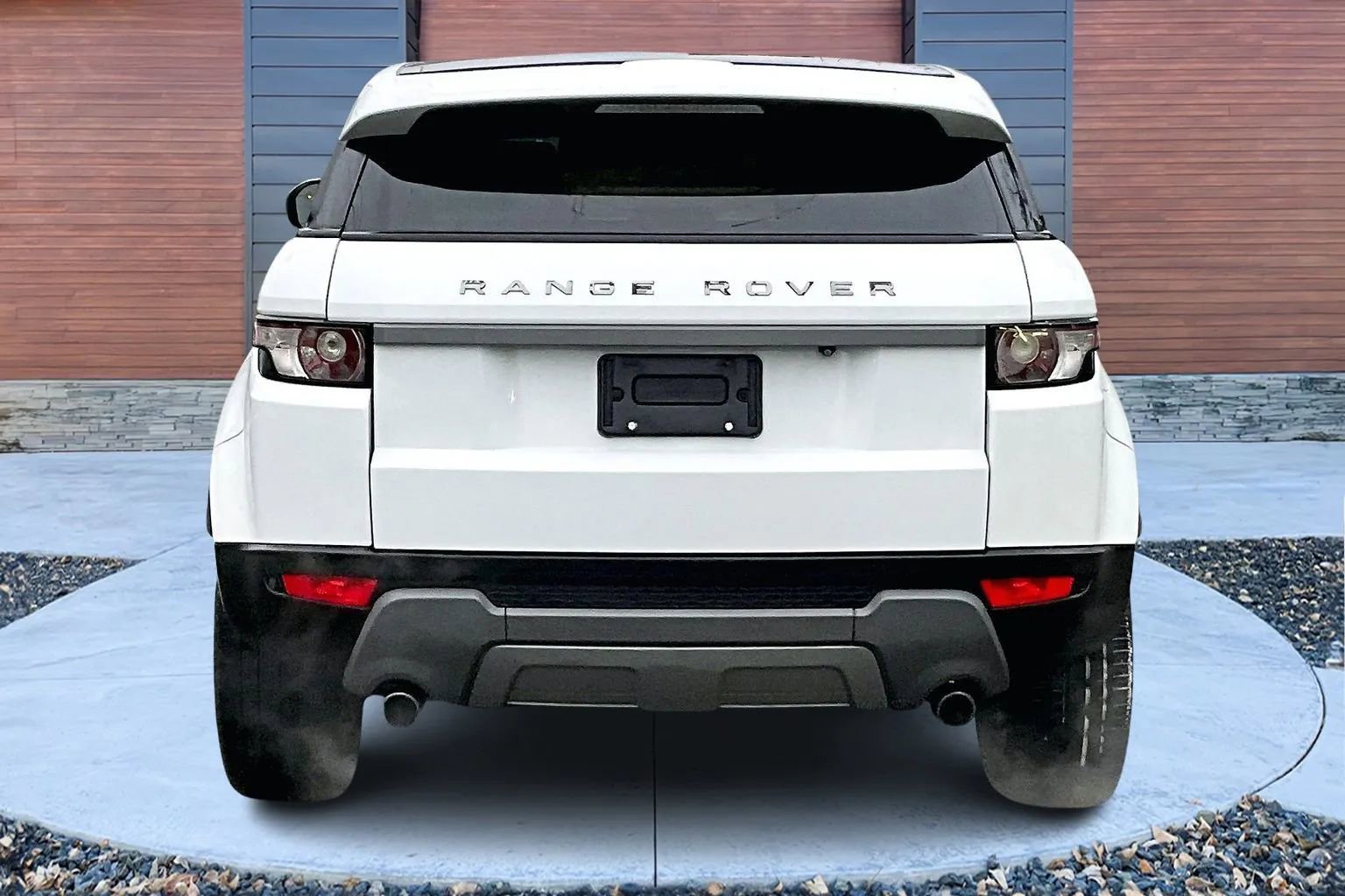 Used 2013 Land Rover Range Rover Evoque Pure Premium image 4