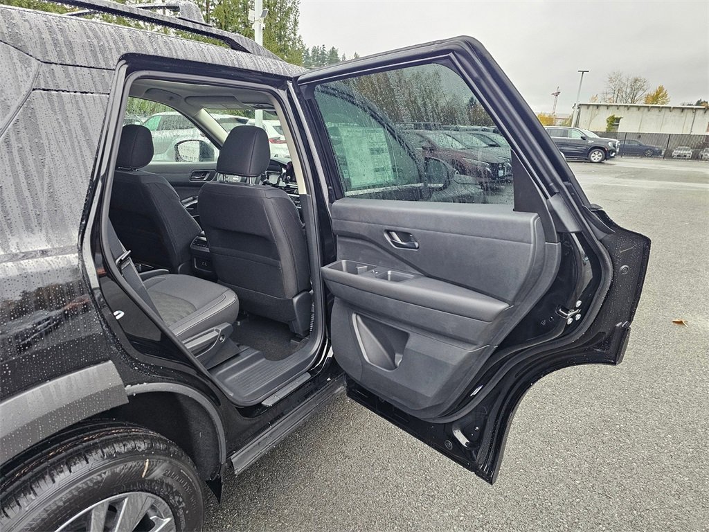 New 2025 Nissan Pathfinder SV w/ SV Premium Package image 27