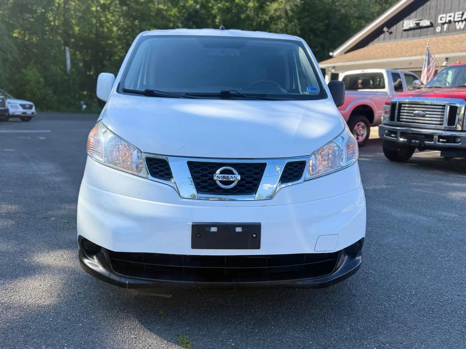 Used 2017 Nissan NV200 SV FWD image 2