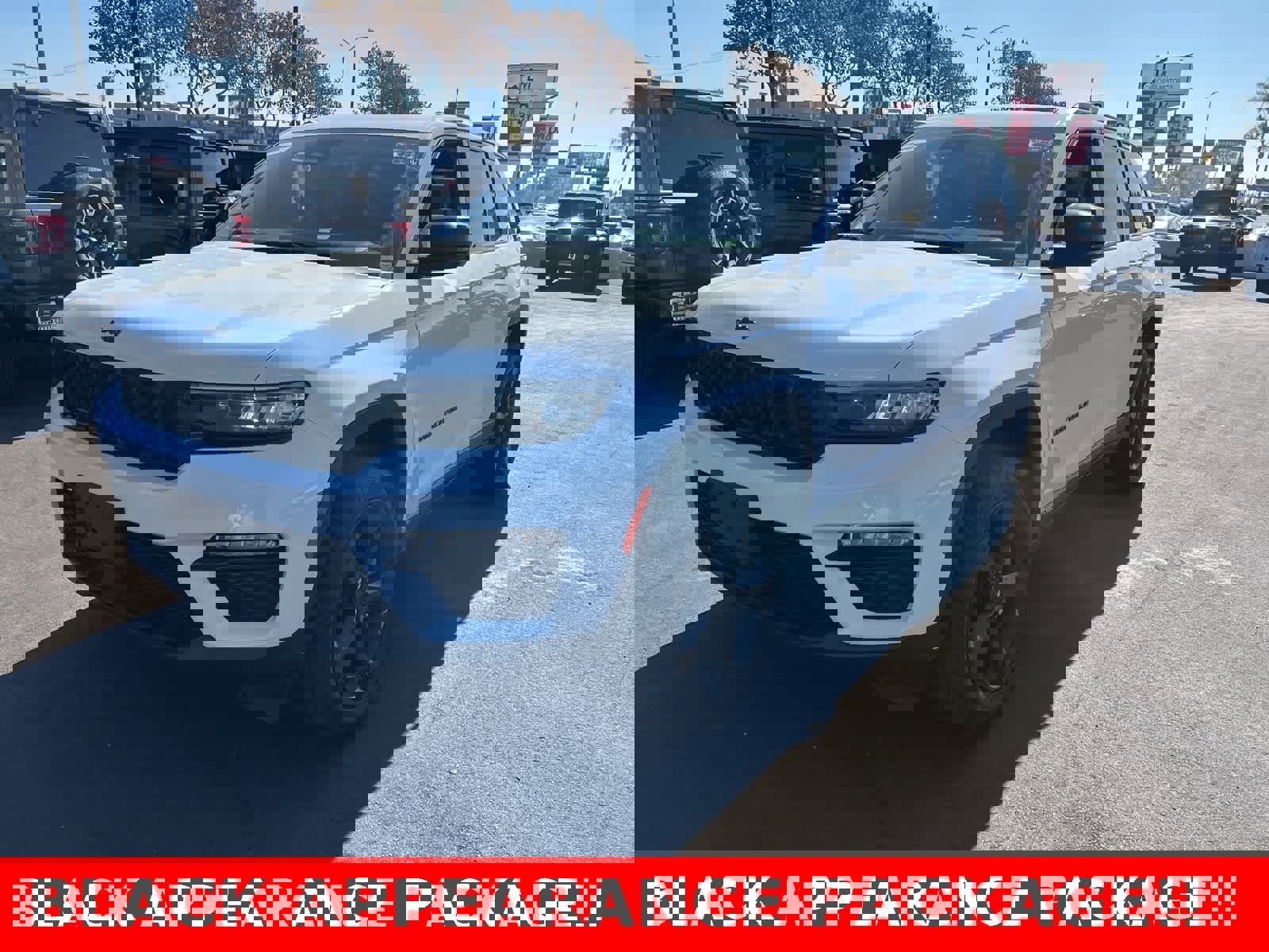 Used 2023 Jeep Grand Cherokee Limited w/ Black Appearance Package