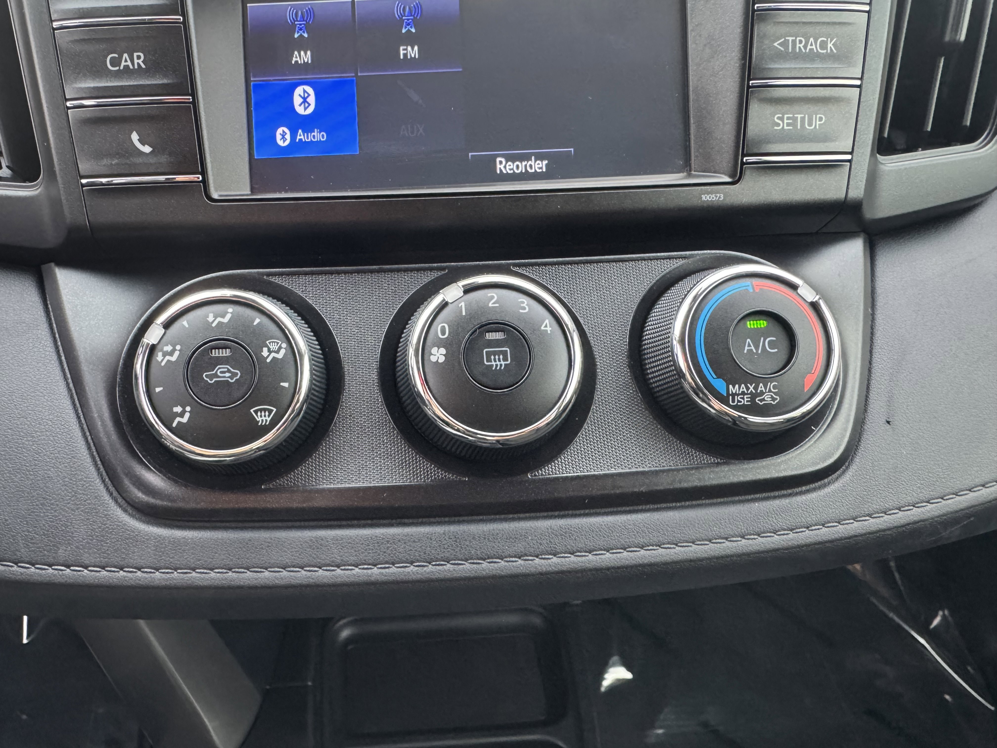 Used 2017 Toyota RAV4 LE w/ Carpet Mat Package image 28