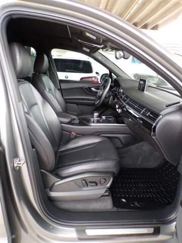 Used 2018 Audi Q7 3.0T Prestige w/ Prestige Package AWD/4WD image 26