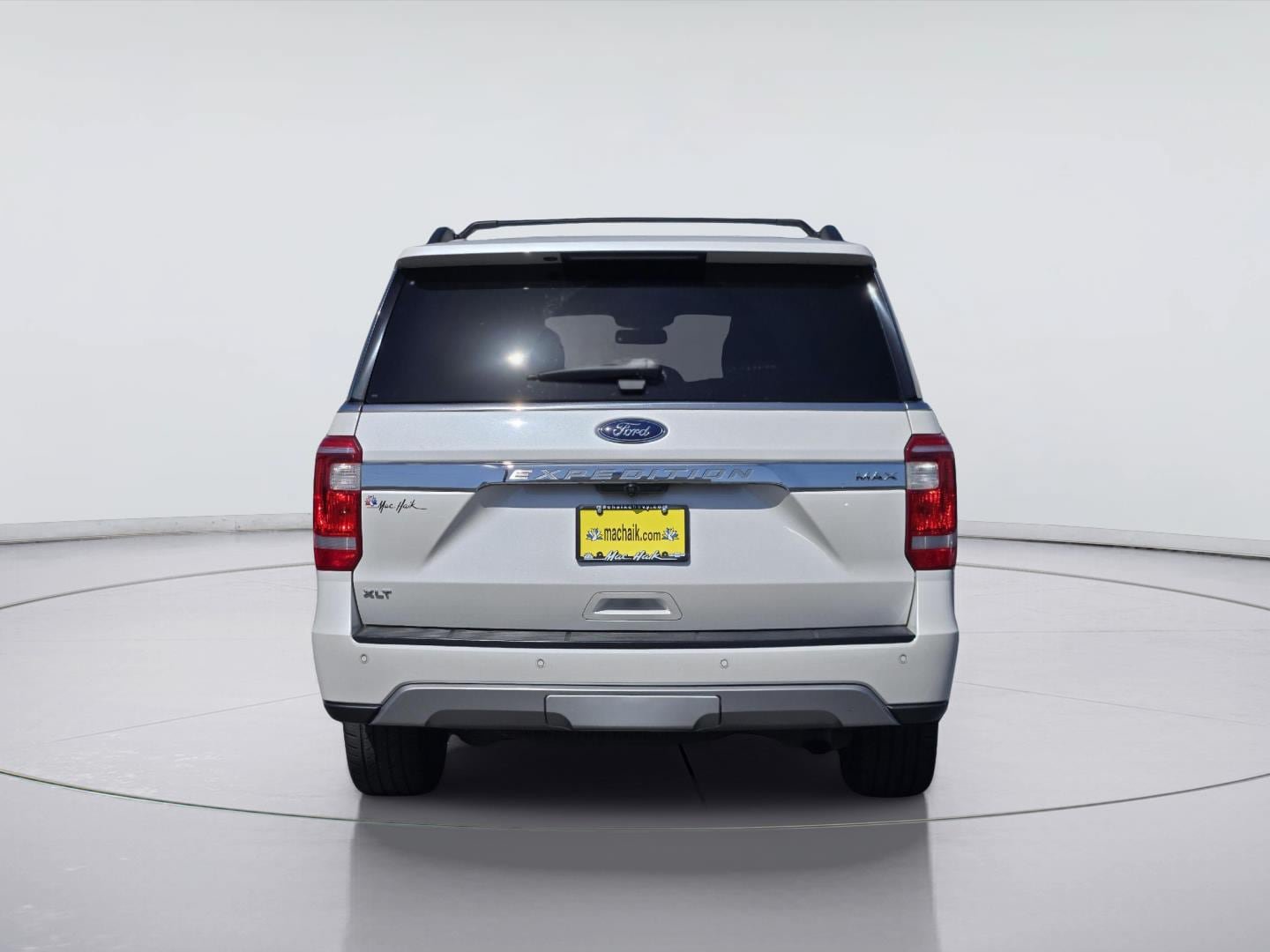 Certified 2018 Ford Expedition Max XLT w/ Equipment Group 202A RWD image 7