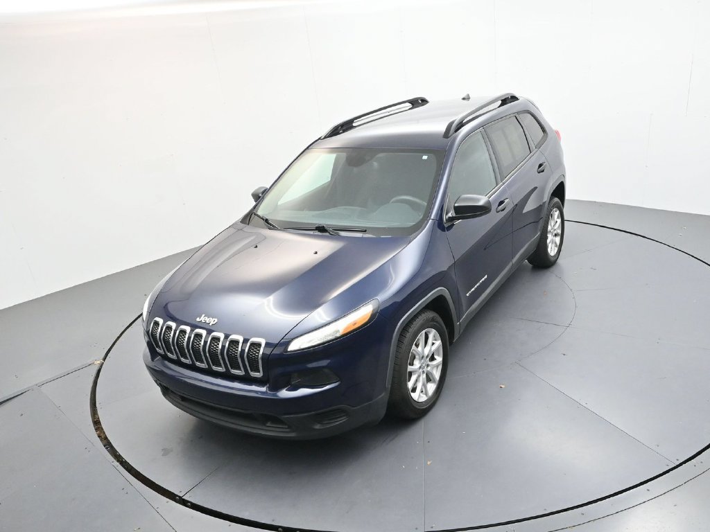 Used 2016 Jeep Cherokee Sport FWD image 18