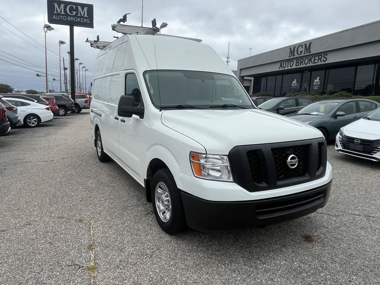 Used 2018 Nissan NV 2500 SV RWD image 4