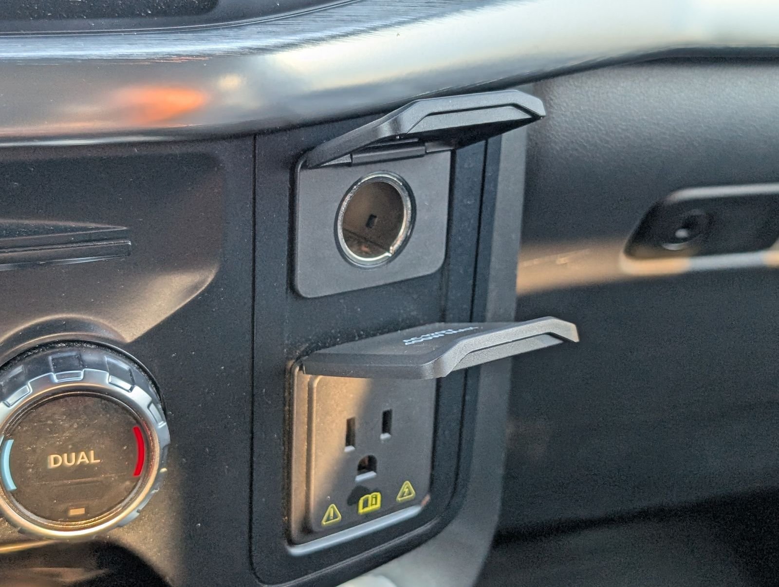 Used 2023 Ford F150 Lariat AWD/4WD image 22