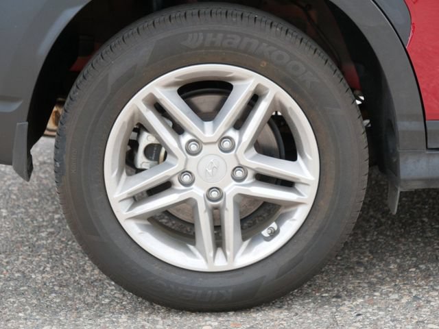 Used 2023 Hyundai Kona SE AWD/4WD image 9